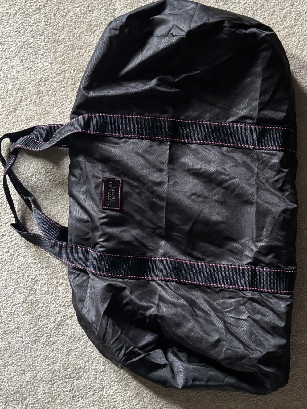BRAND NEW VICTORIA’S SECRET DUFFLE BAG BLACK